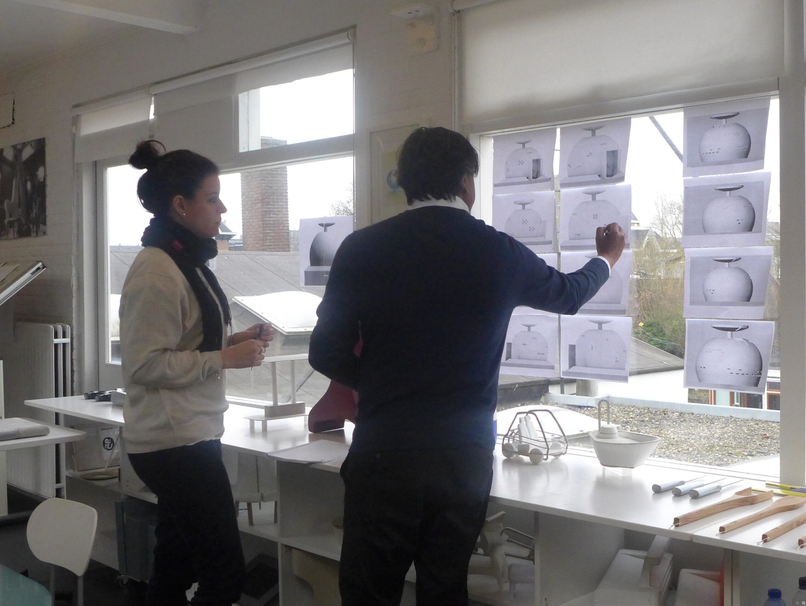 09-Satyendra-Pakhale-working-on-Dr-Ambedkar-National-Memorial-project-model