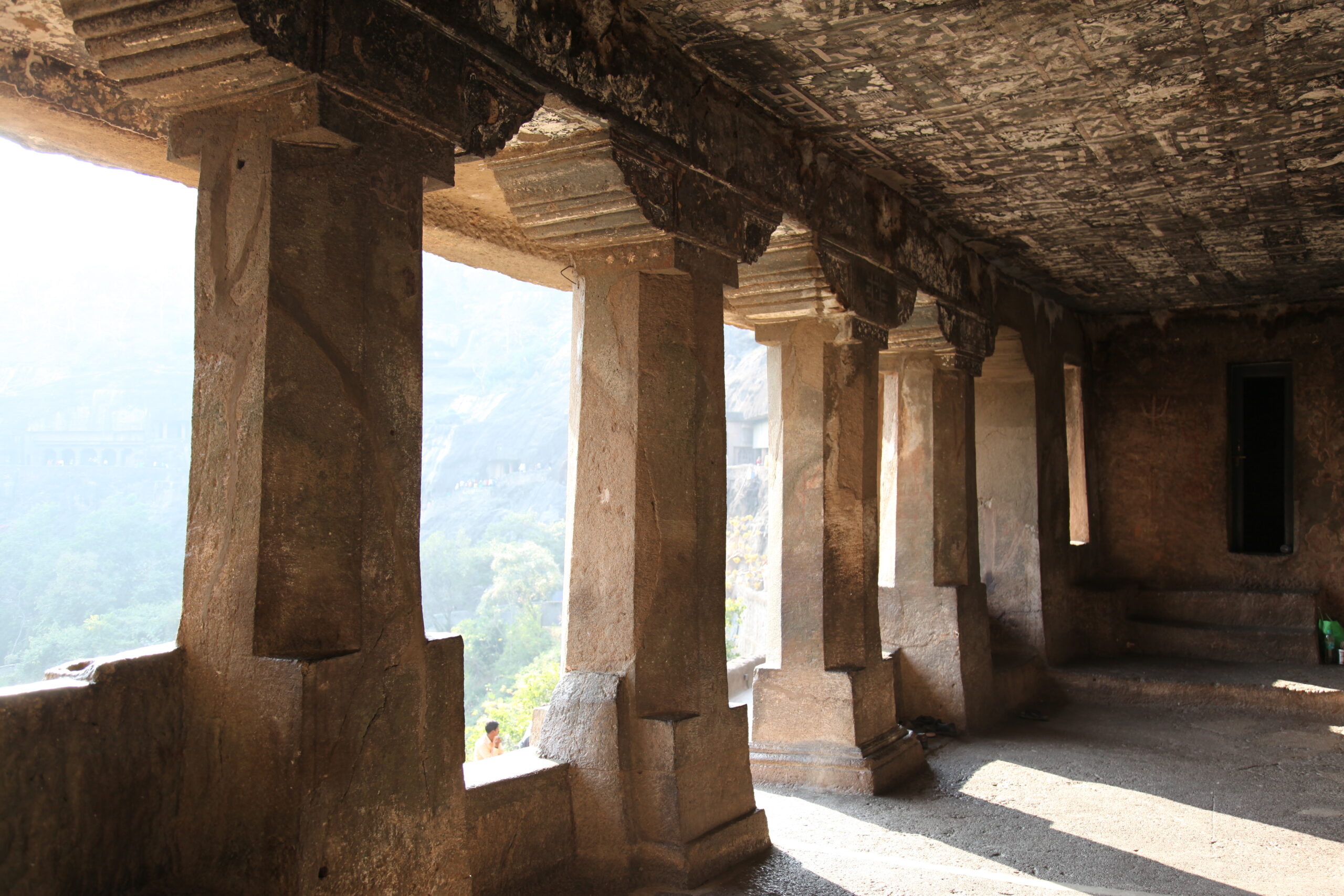 20091231-Satyendra-Pakhale-visit-at-Ajanta-03