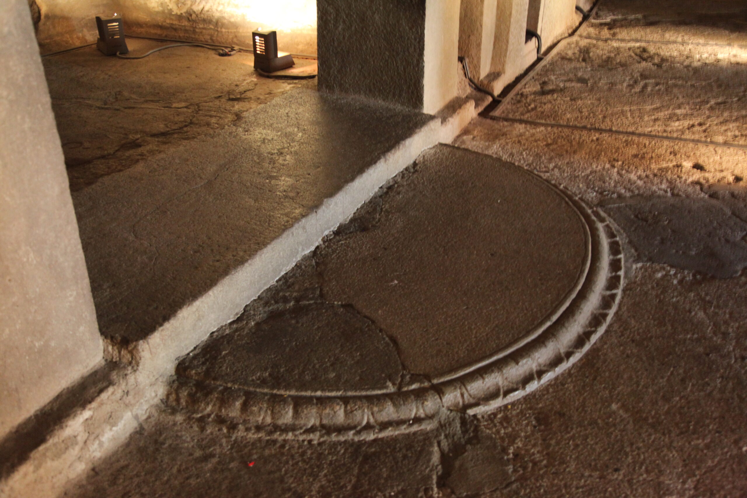 20091231-Satyendra-Pakhale-visit-at-Ajanta-11